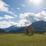 Quiet House With Garden And Mountain View *